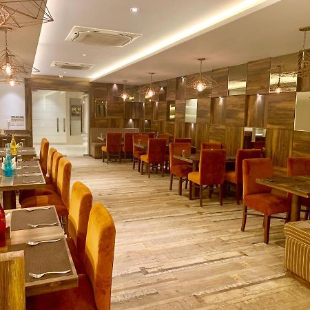 Hotel Amber Rudrapur Экстерьер фото