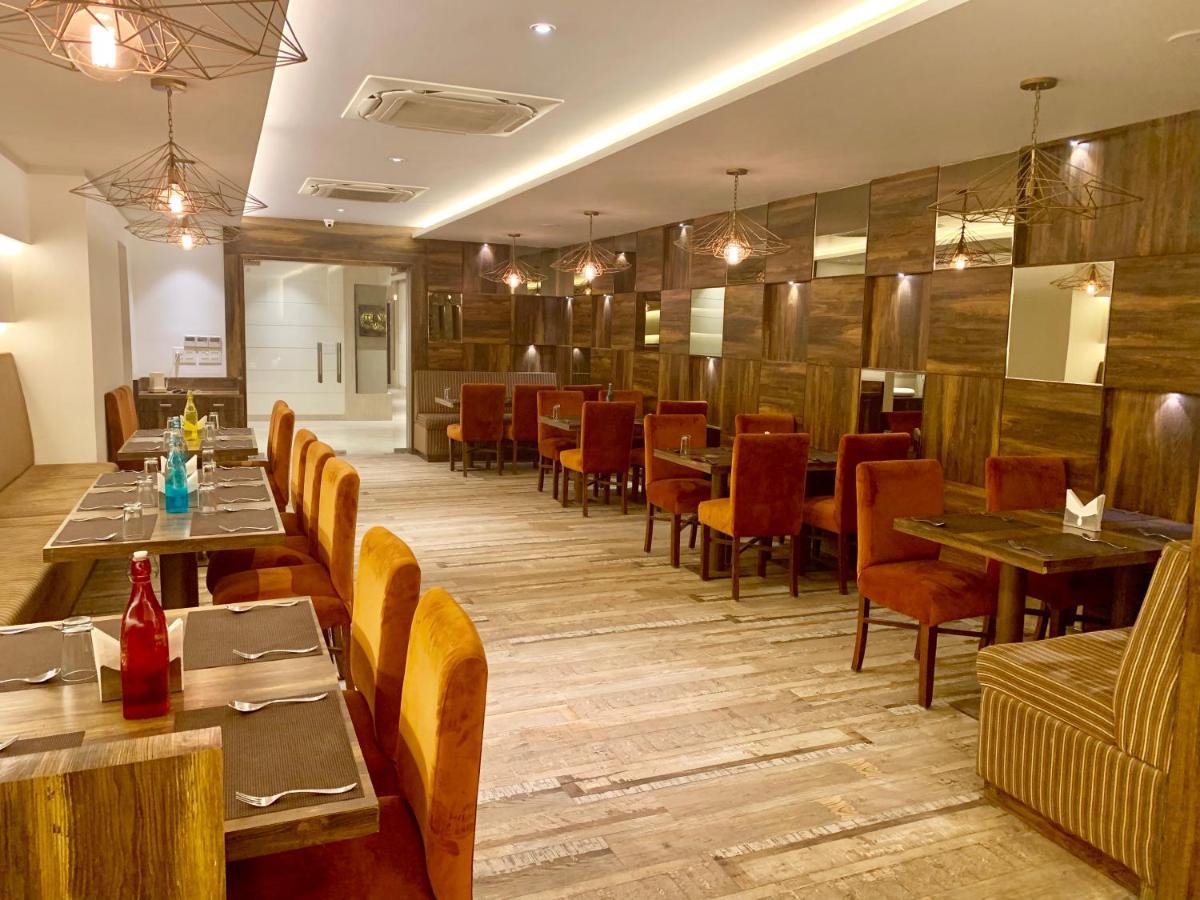 Hotel Amber Rudrapur Экстерьер фото