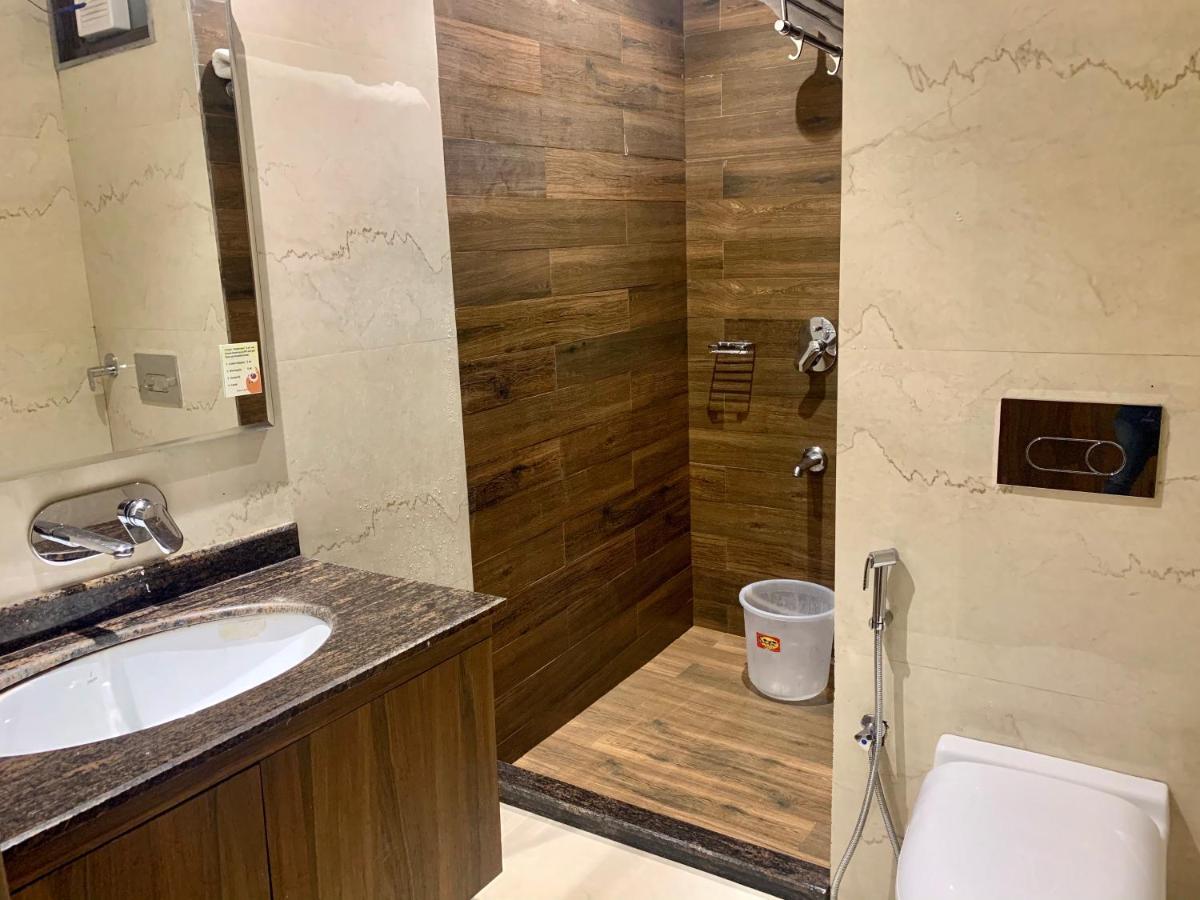 Hotel Amber Rudrapur Экстерьер фото